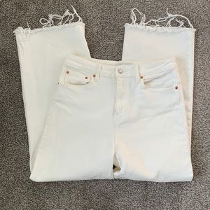 Zara high-rise denim with wide leg with frayed detail.